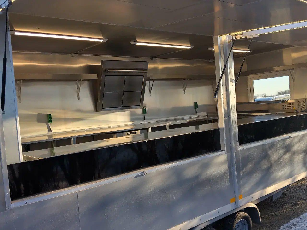 Billede 3 - foodtrailer salgsvogn pølsevogn madvogn kebabvogn