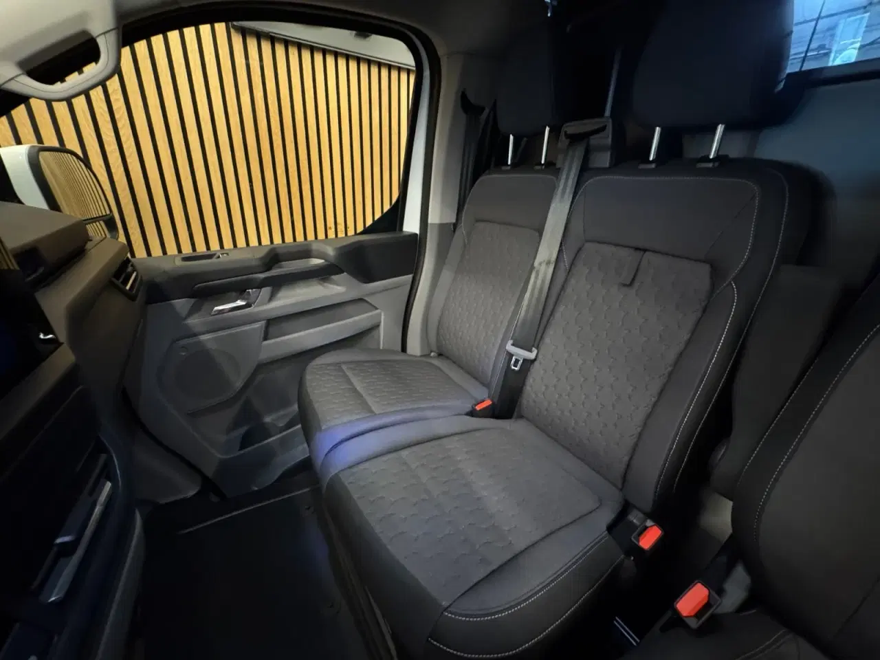 Billede 13 - Ford Transit Custom 320L 2,0 EcoBlue Limited aut.