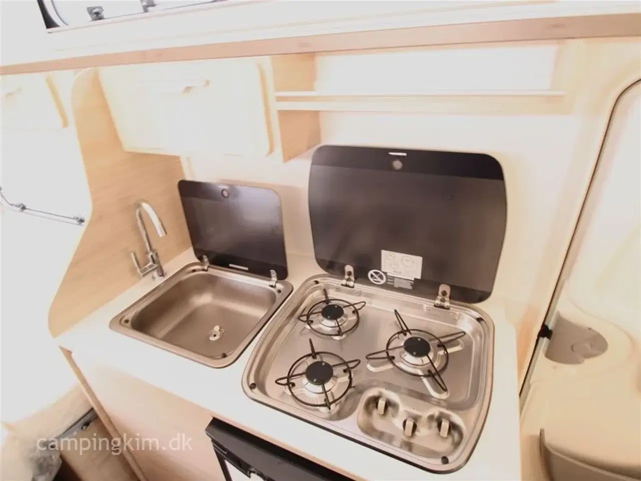 Billede 8 - 2022 - SILVER TREND 442   SPAR OVER 34000 kr. PÅ DENNE LØFTETAGSVOGN.