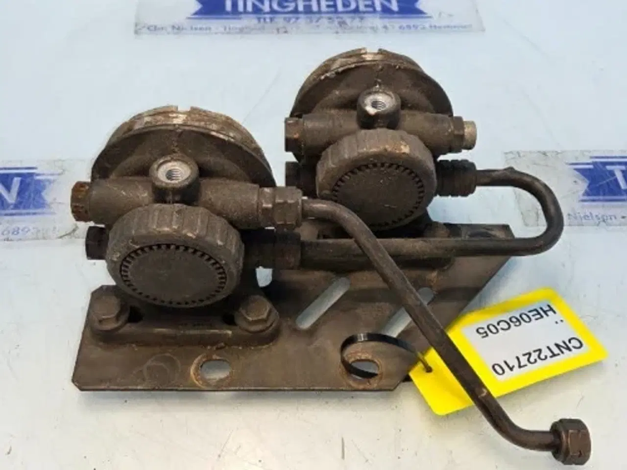 Billede 10 - John Deere 6068   Brændstoffilterhus  RE508847