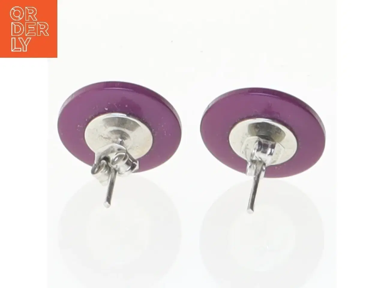 Billede 4 - Knappformede ørestikker (str. 1 cm)