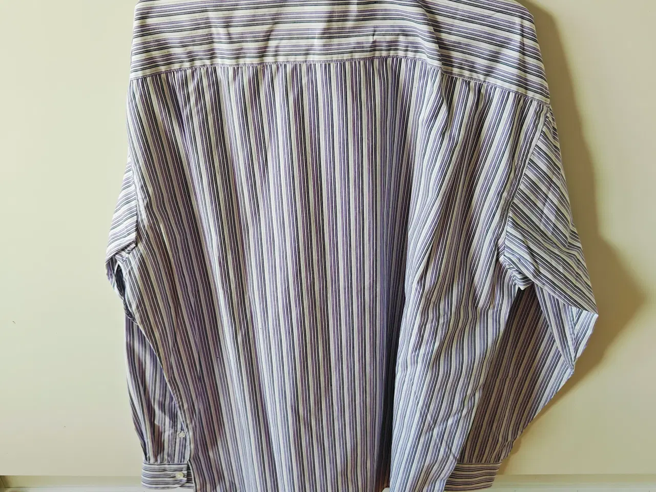 Billede 2 - Purple stribet skjorte fra Morgan str. L ny.