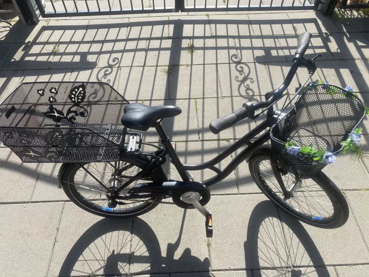 Billede 8 - Købt til 4899 kr 20 tommer prinsesse 👸 cykel 
