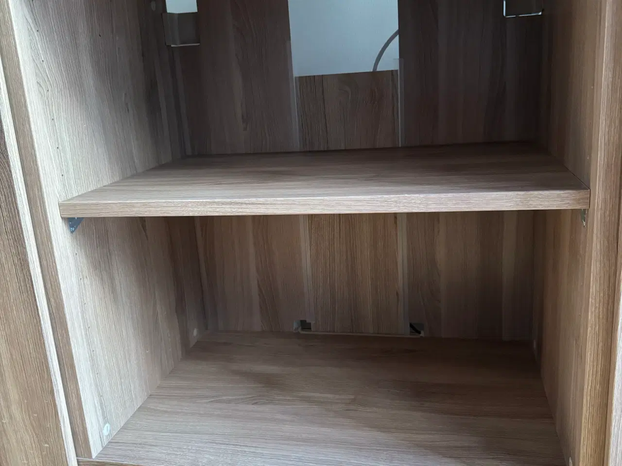 Billede 4 - Tv bord fra ikea