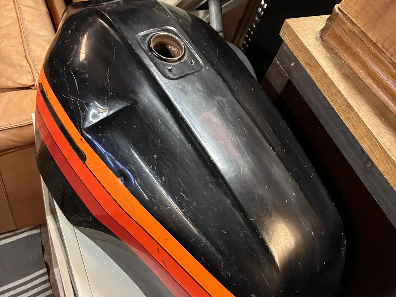 Billede 3 - Kawasaki Z 1000 J benzintank