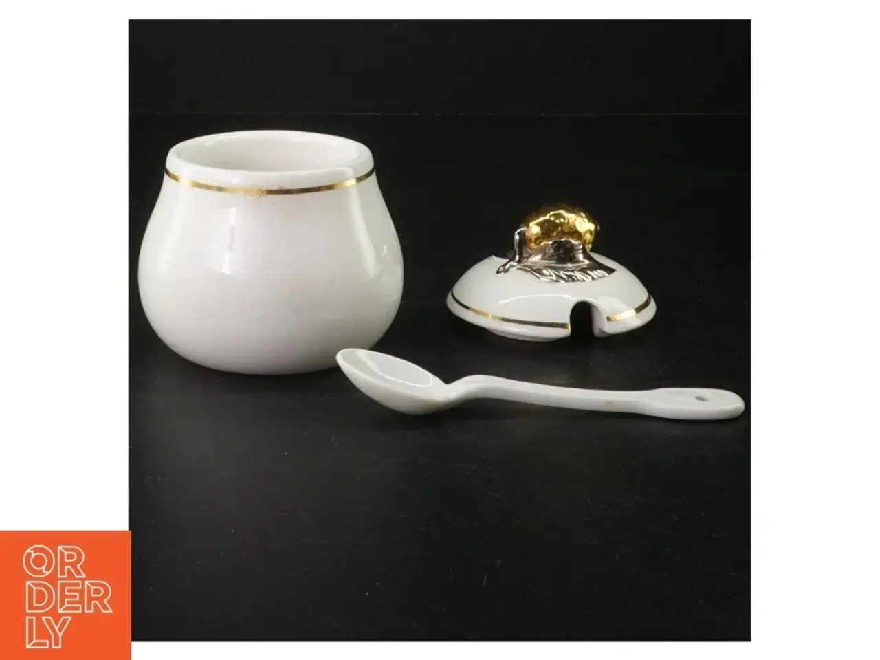 Billede 3 - Porcelænssukkerskål med løgformet låg og ske