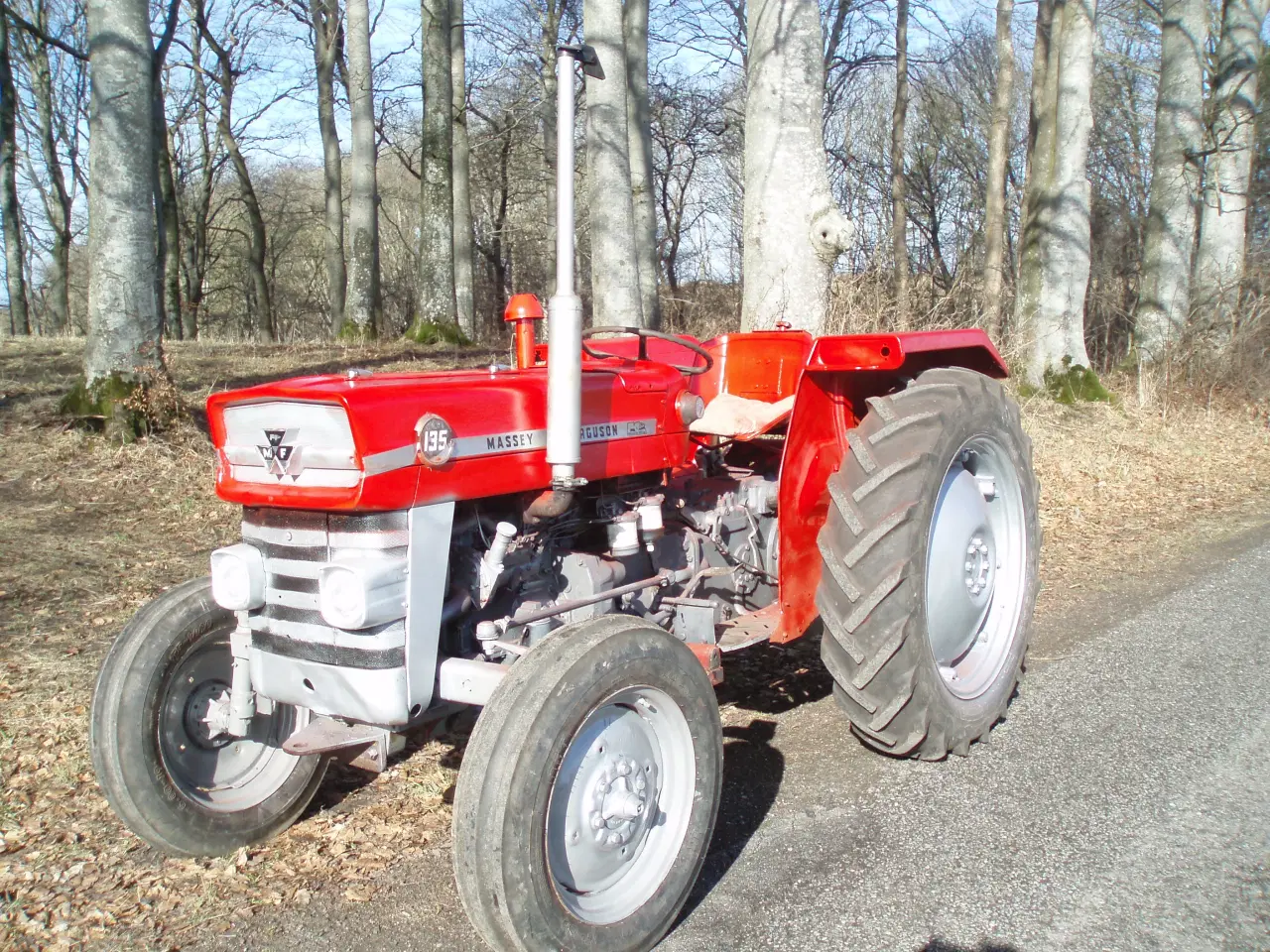 Billede 1 - Massey Ferguson 135, 3 cyl diesel, årg '76
