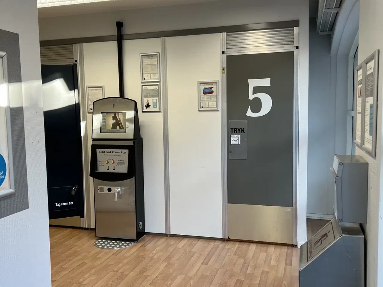 Billede 2 - Attraktiv erhvervsejendom med maksimal synlighed