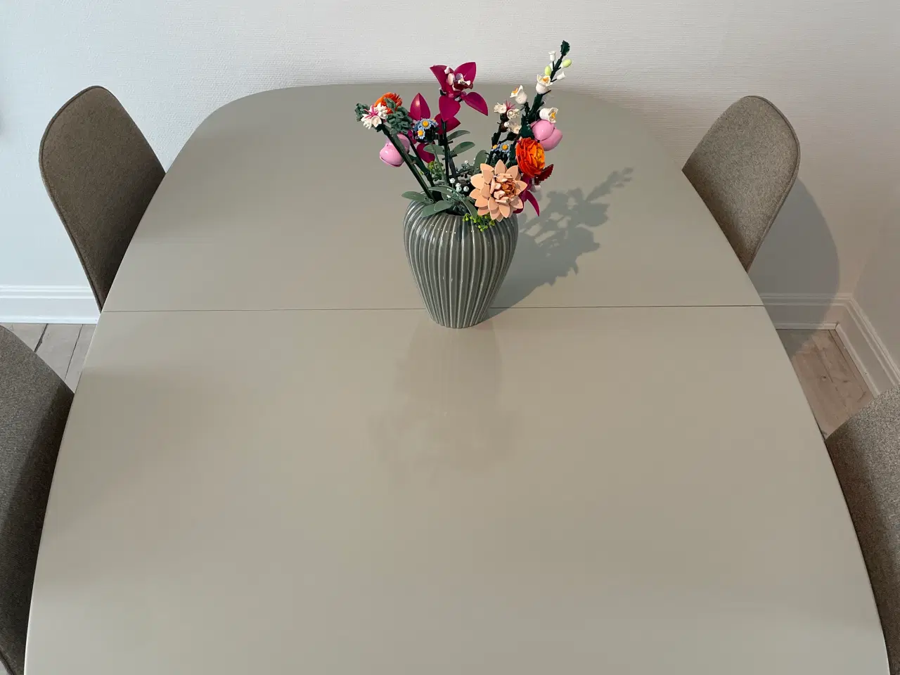 Billede 3 - Spisebord