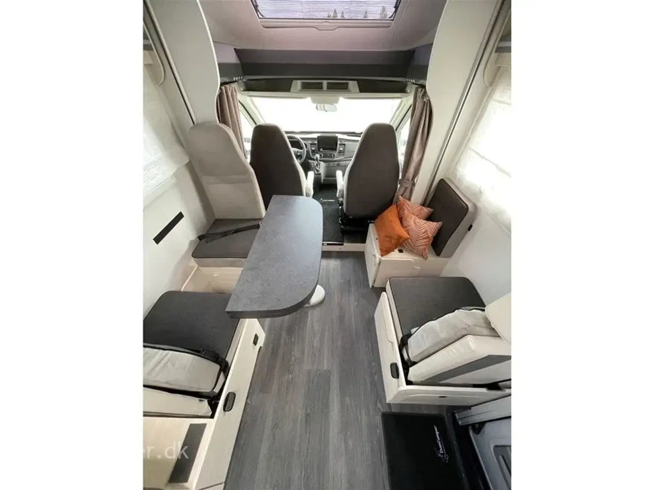 Billede 10 - 2023 - Chausson Titanium 720 ULTIMATE   2023 model, køjer samt stor dobbelt sænkeseng, 5prs. Smart-lounge, 170Hk - Automatgear