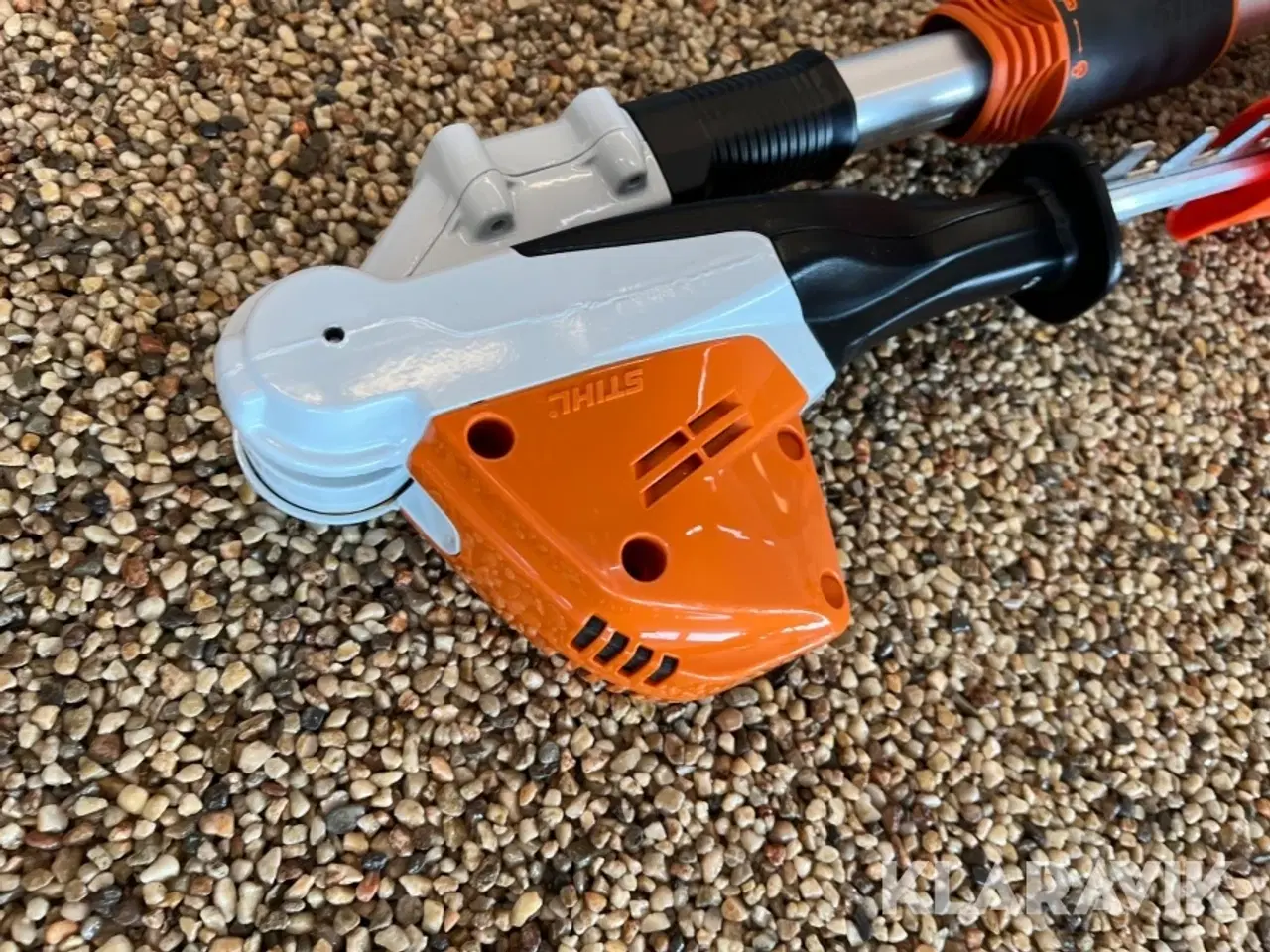 Billede 2 - Hækkeklipper Stihl HLA86 stang