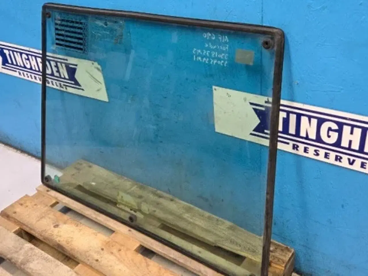 Billede 10 - Massey Ferguson 690 Forrude 3301875M3