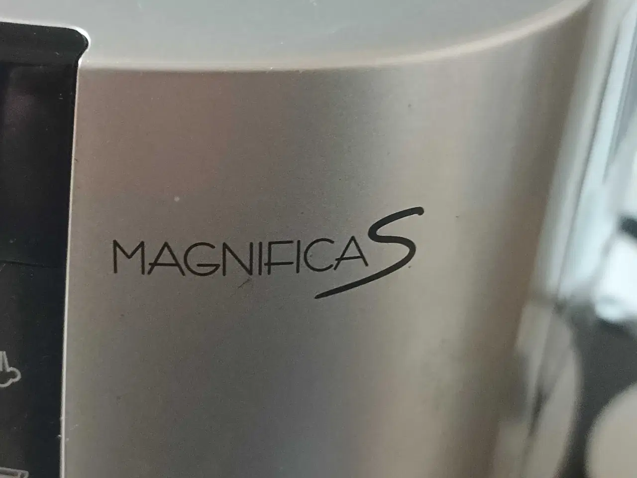 Billede 1 - De’Longhi Magnifica – Kvalitetsmaskine med kværn