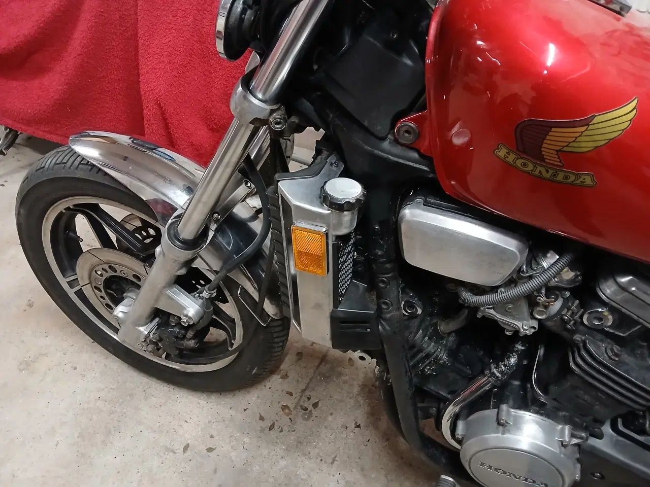 Billede 3 - Honda vf 750 Magna