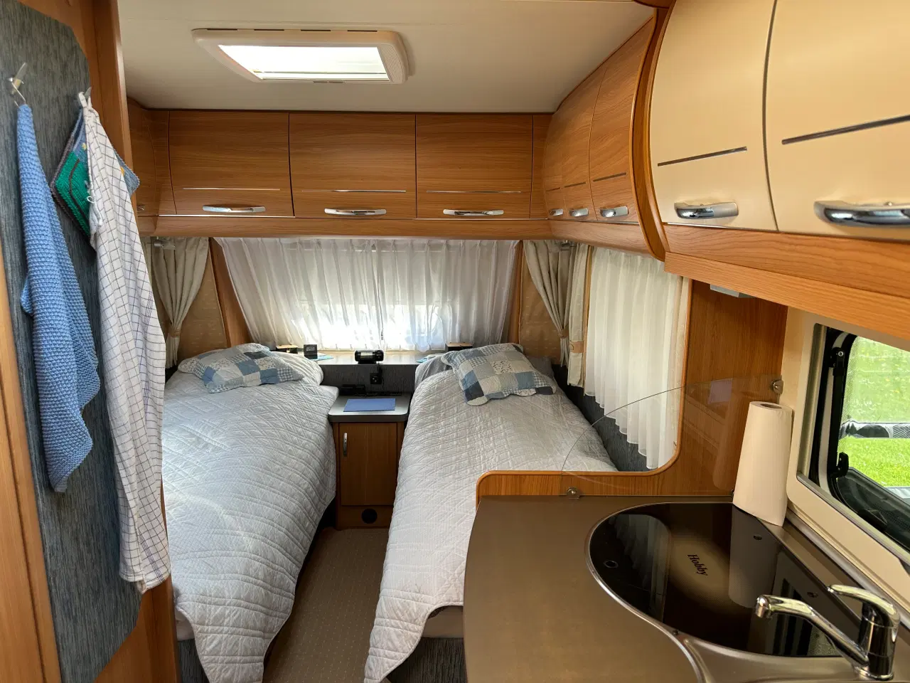 Billede 8 - Hobby De Luxe Campingvogn med tilbehør