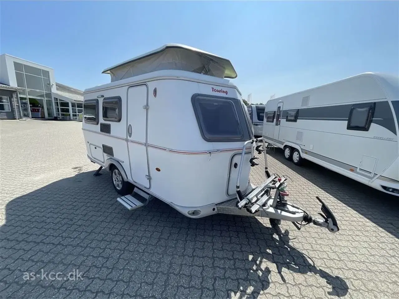 Billede 18 - 2014 - Hymer Touring 430 GT   Hymer Touring Triton 430 GT årgang 2014 3 sovepladser, 2 siddepladser, Mover, Cykelholder, Solsejl. 2 fl. 6 kg gas tomme, Reservehjul.