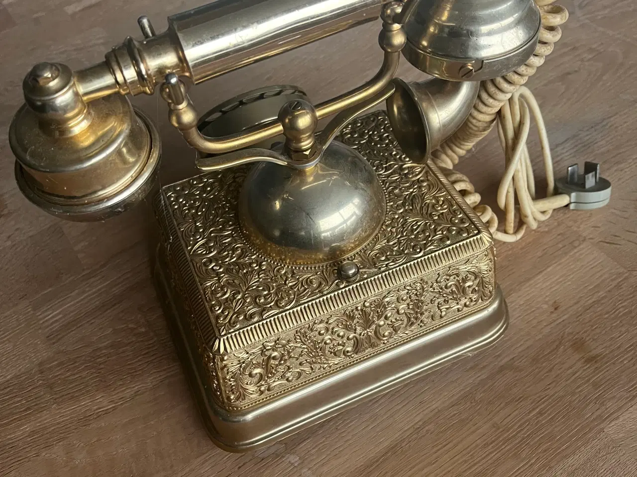 Billede 3 - Gammel telefon 