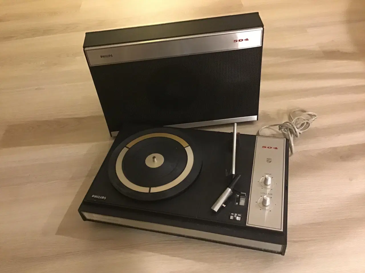 Billede 1 - Pladespiller med højtaler Retro