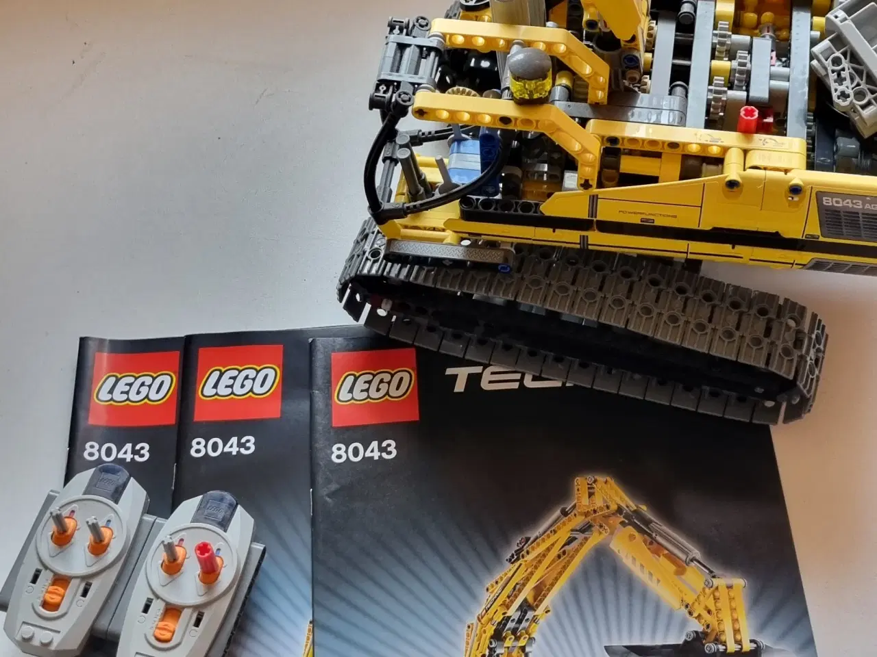 Billede 1 - Lego Technic, Motoriseret Excavator, nr 8043