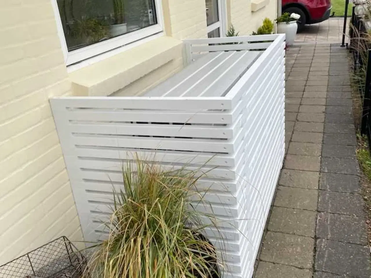 Billede 3 - Bruges også som varmepumpe skjuler. Skraldeskjul.