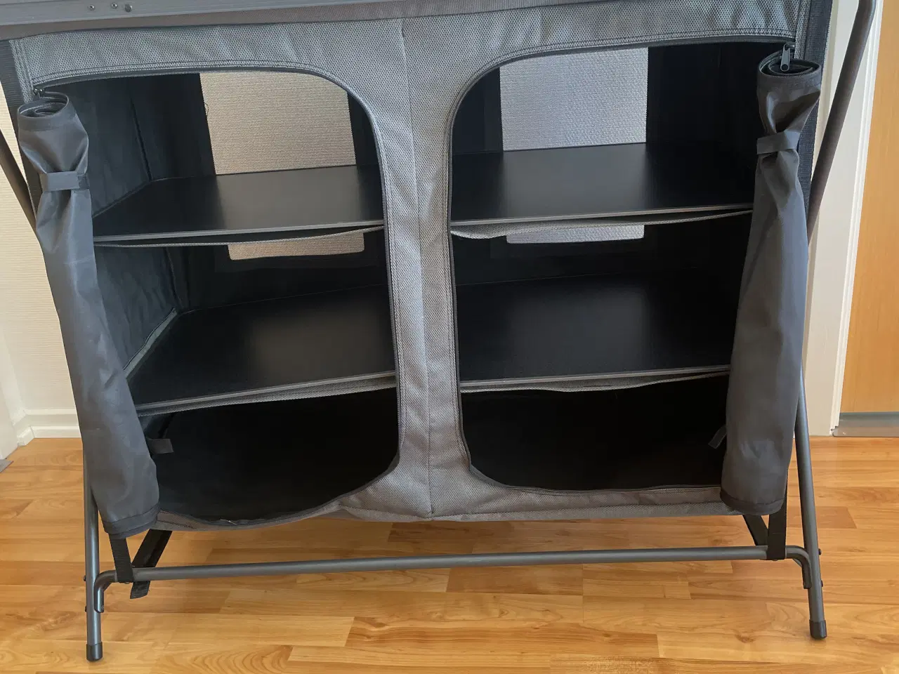 Billede 1 - Wecamp skab