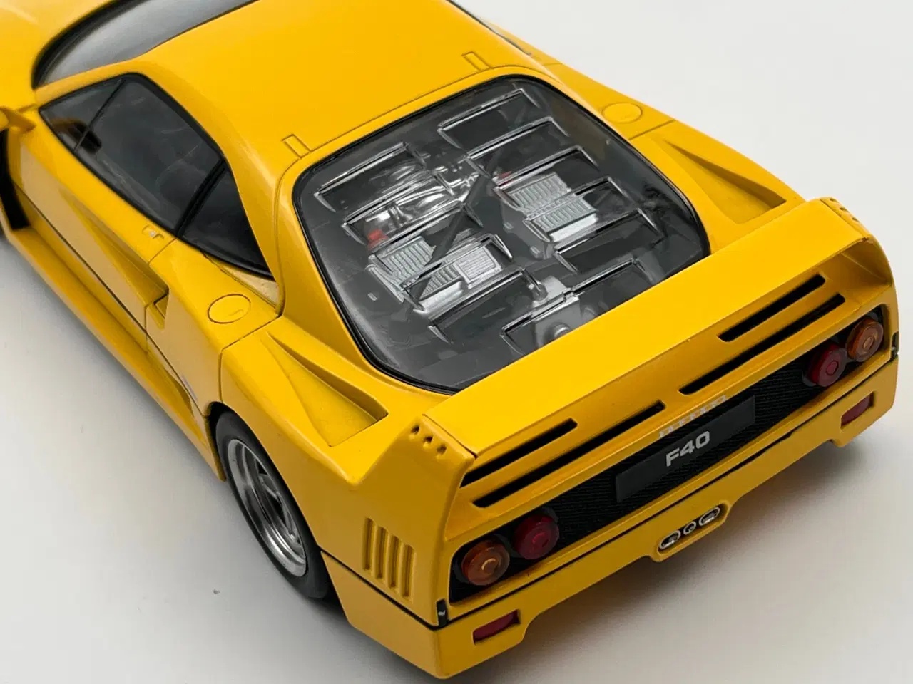 Billede 4 - 1987 Ferrari F40 - 1:18