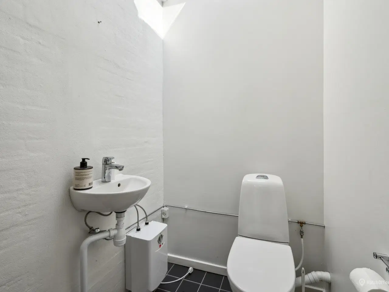 Billede 22 - Lager med administrationslokaler - god beliggenhed