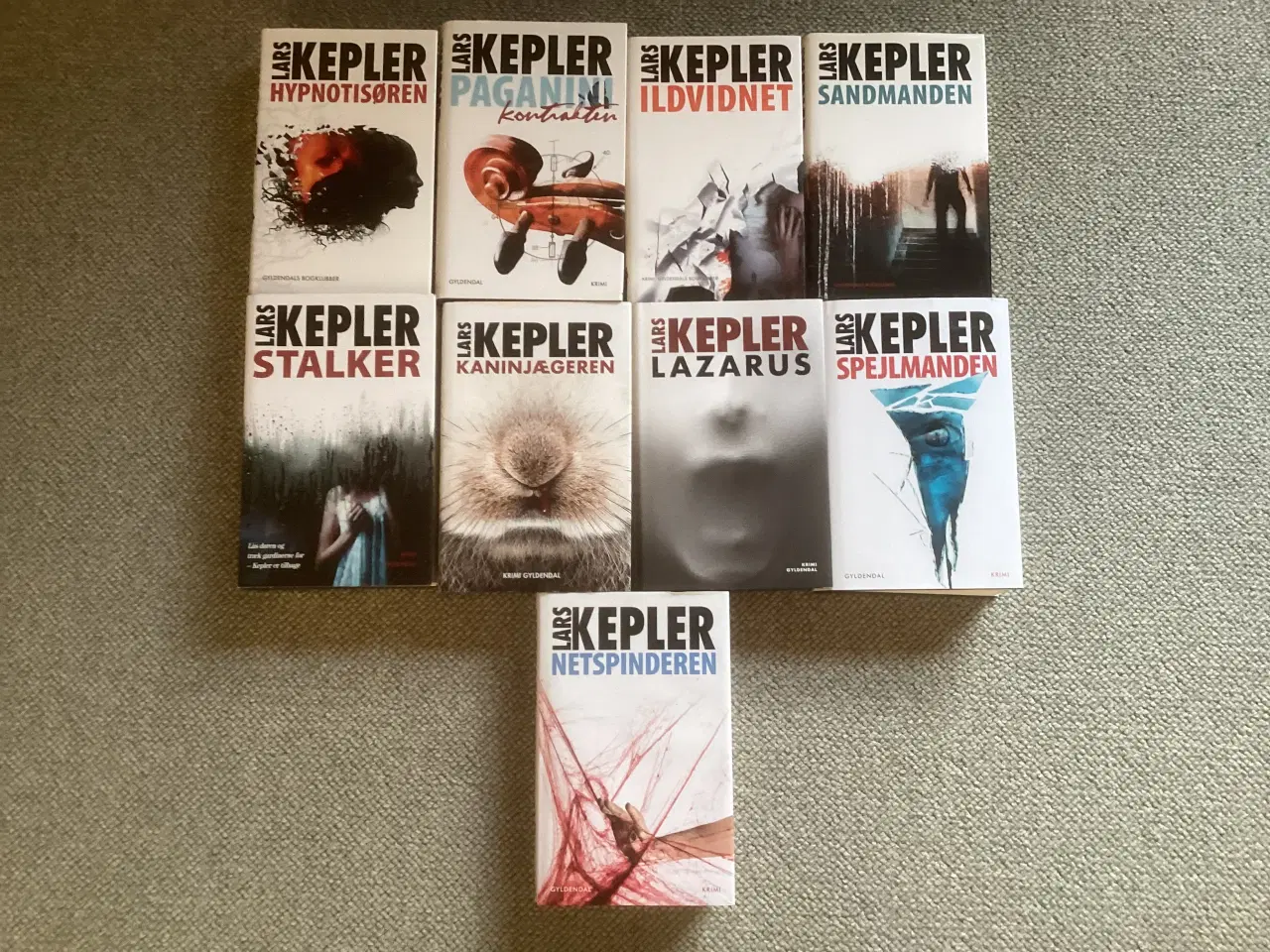 Billede 1 - Lars Kepler de 9 første bøger samlet pris kr 150