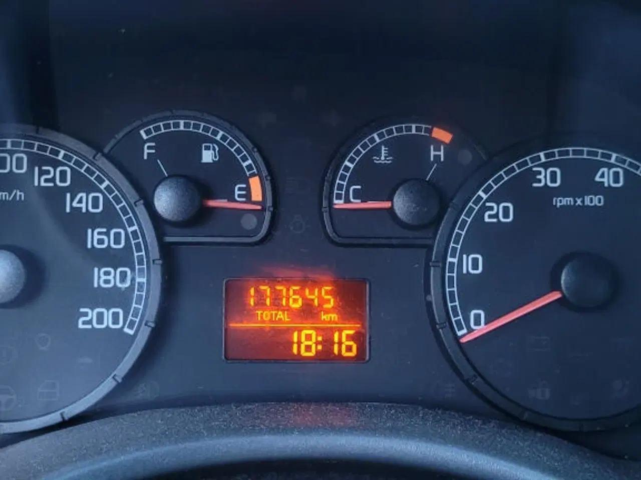 Billede 8 - Fiat Punto 1.2i, KM 177.000, Syn til 26.04.2026