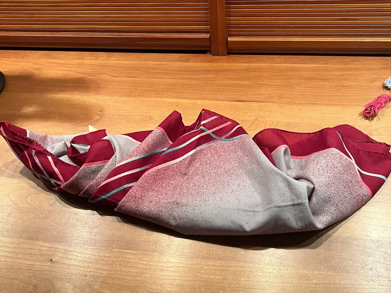 Billede 4 - Rigtig flot tørklæde 