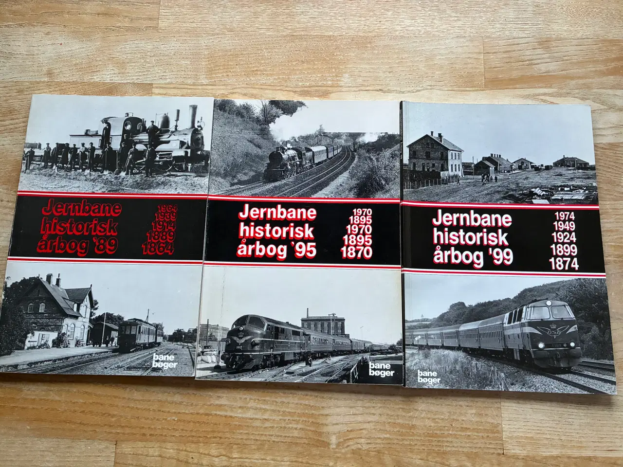 Billede 5 - 15 stk. Jernbane Historisk Årbog.