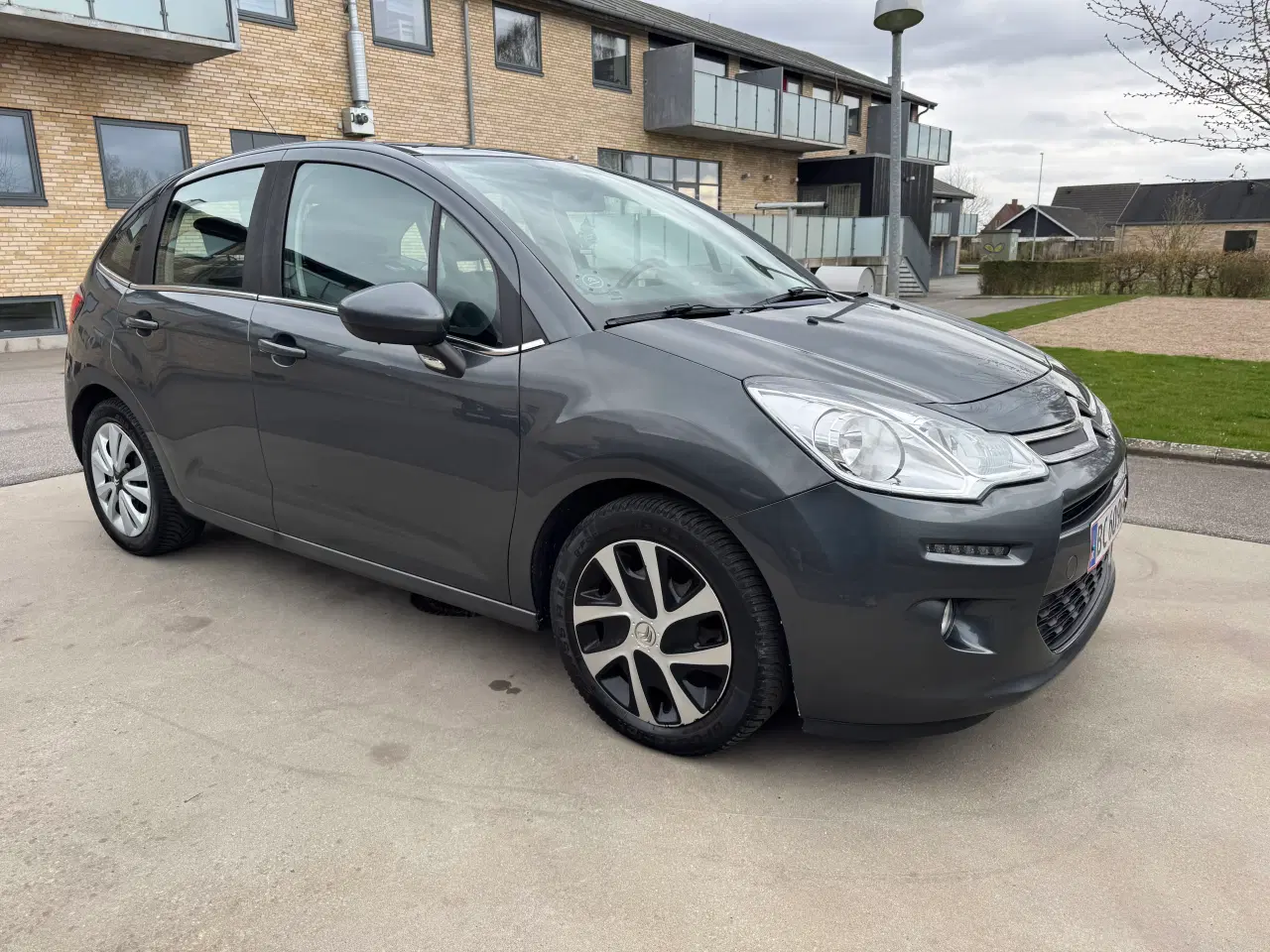 Billede 3 - Flot velholdt nysynet c3 1.6 bluehdi 