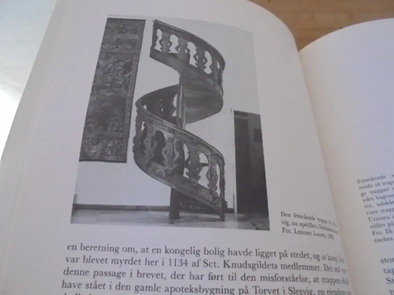 Billede 7 - Vindeltrapper af træ i Danmark – meget fin stand