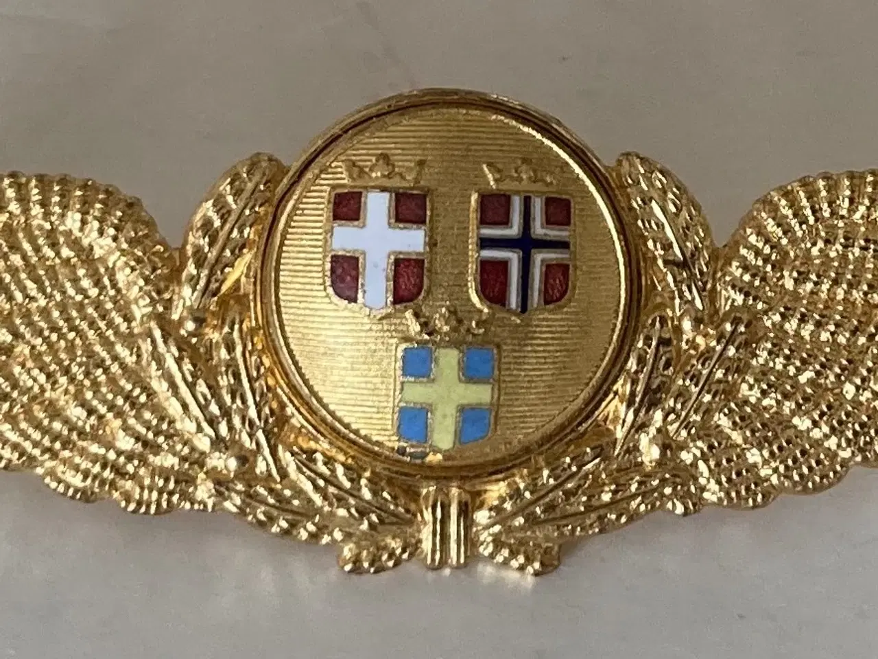 Billede 1 - Uniforms Emblem Flyselskab SAS