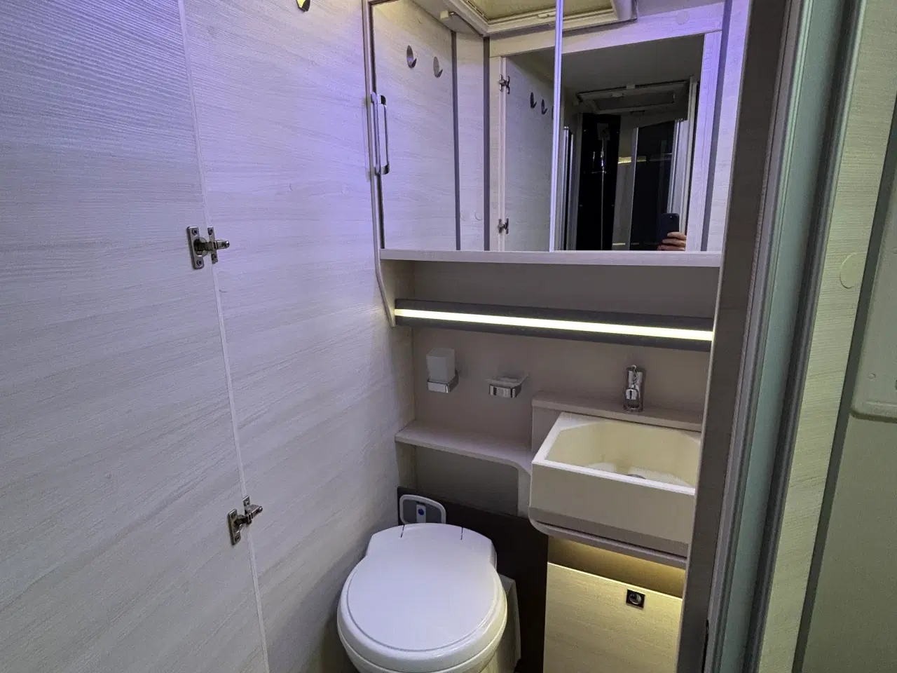 Billede 11 - Autocamper Sælges - Chausson 768 Welcome Premium