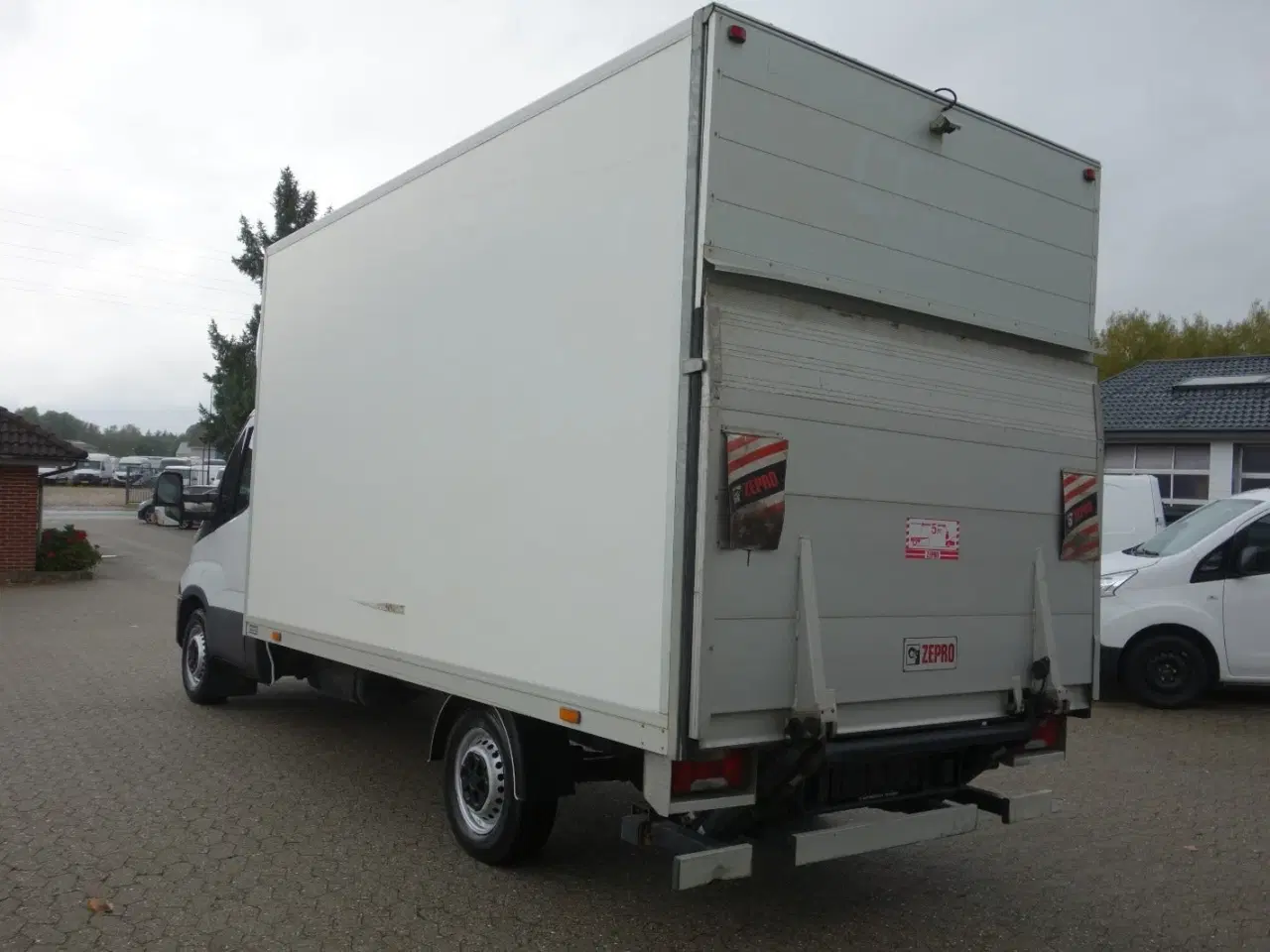 Billede 14 - Iveco Daily 2,3 35S16 Alukasse m/lift AG8