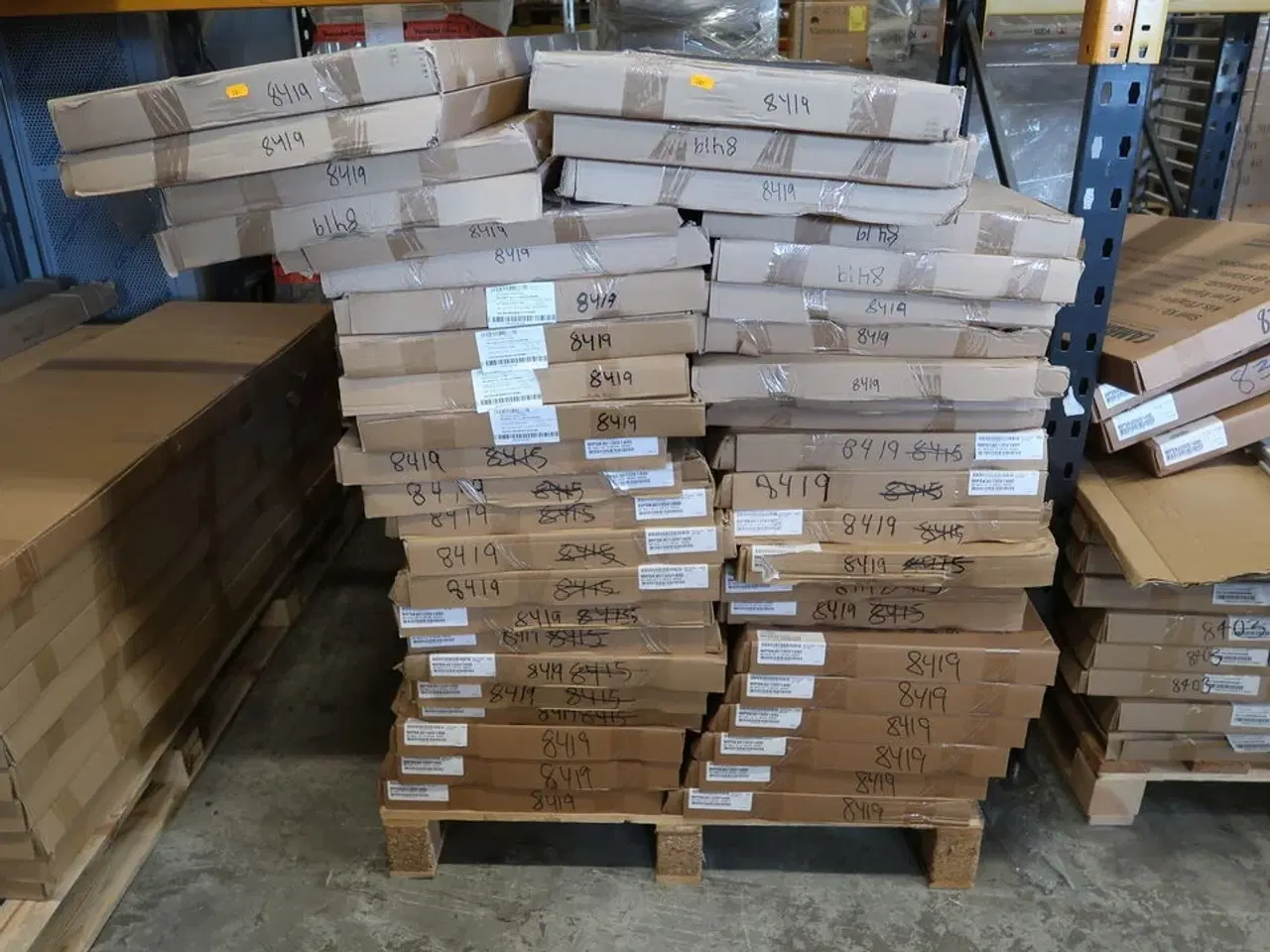 Billede 33 - Stort parti CAMBRO hylder og stiger
