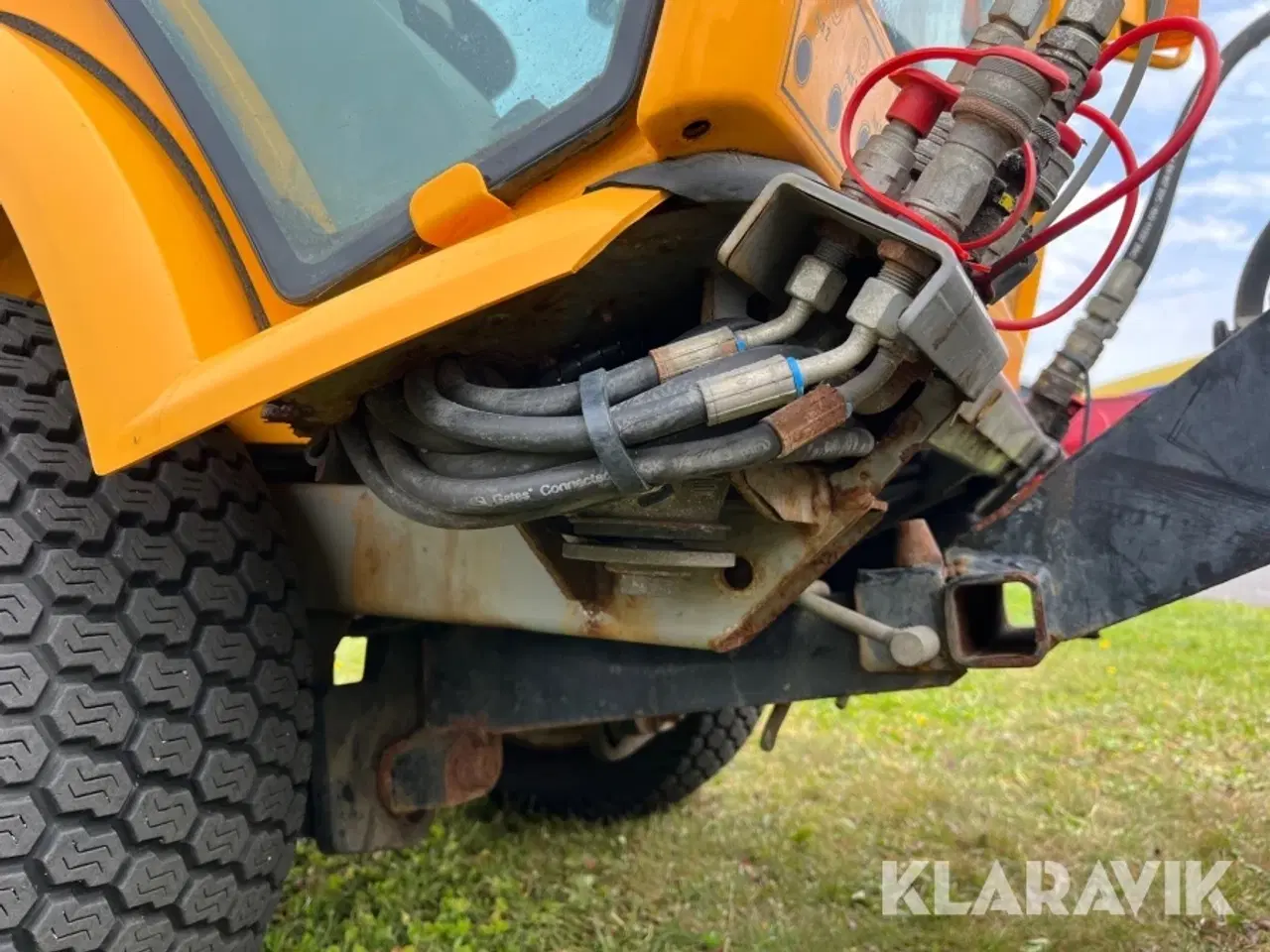 Billede 10 - Redskabsbærer Belos 3440 trana PRO med kost
