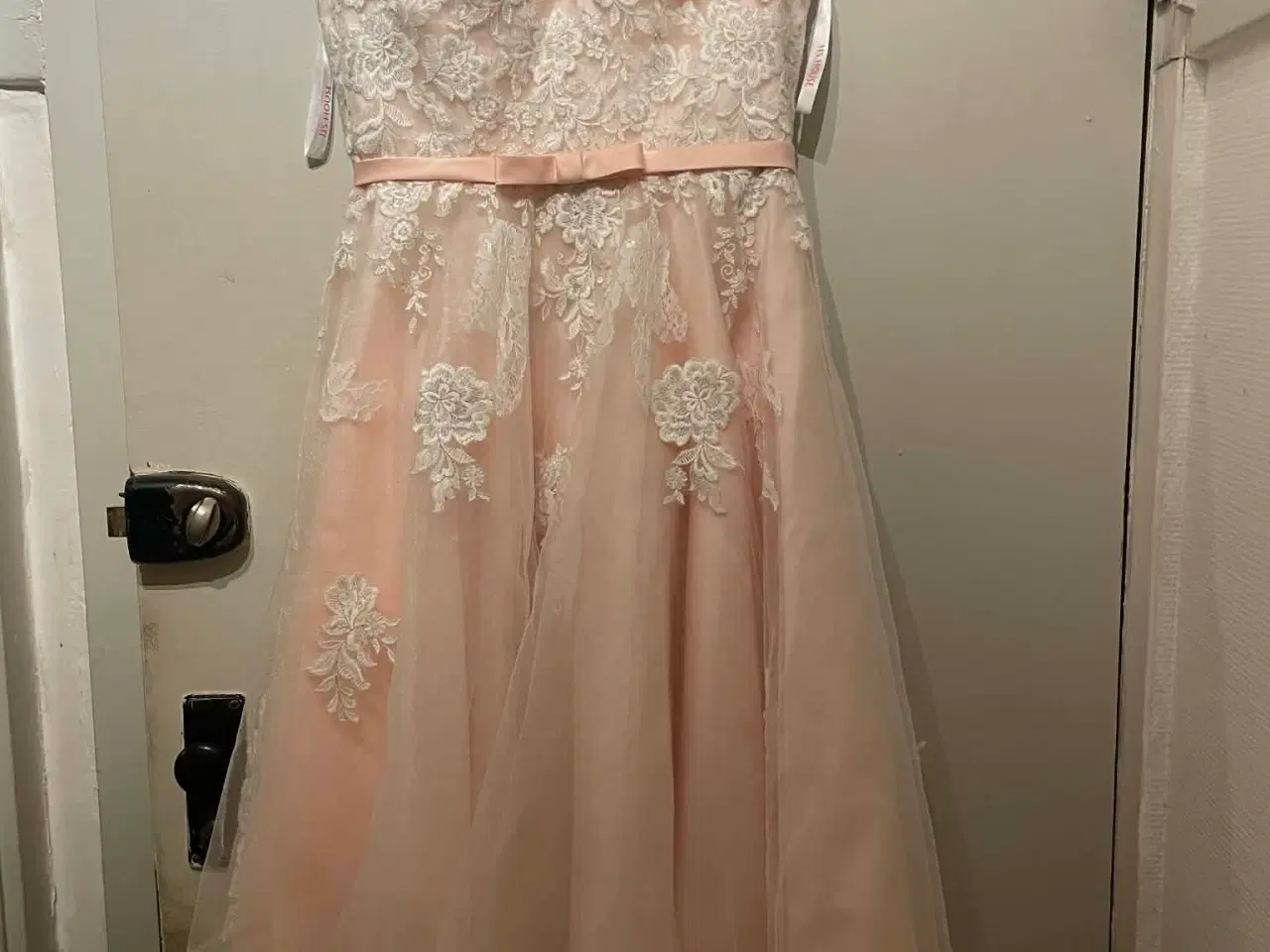 Billede 2 - Brudekjole el konfirmations kjole
