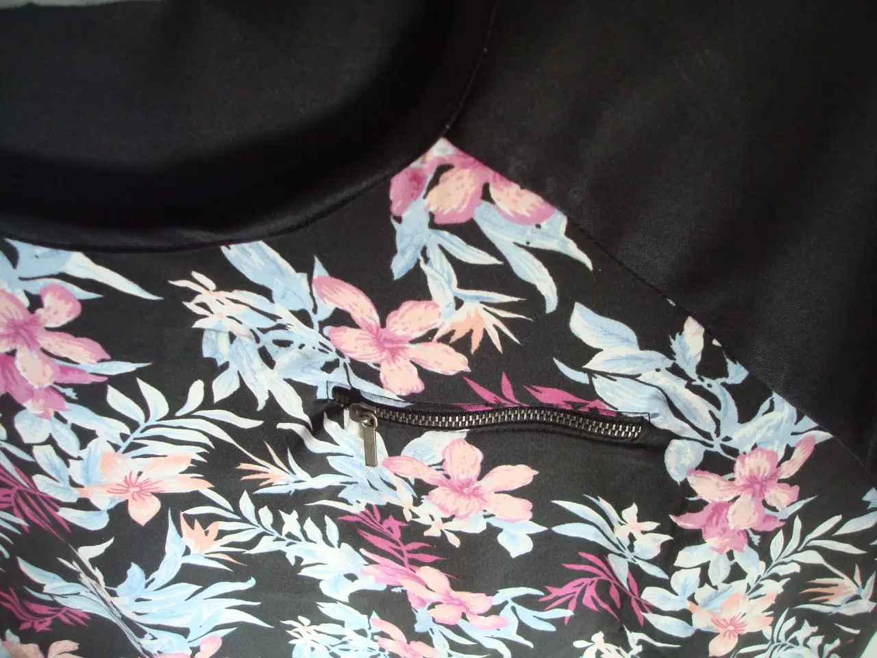 Billede 2 - NY Bluse, ChaCha , str. 40