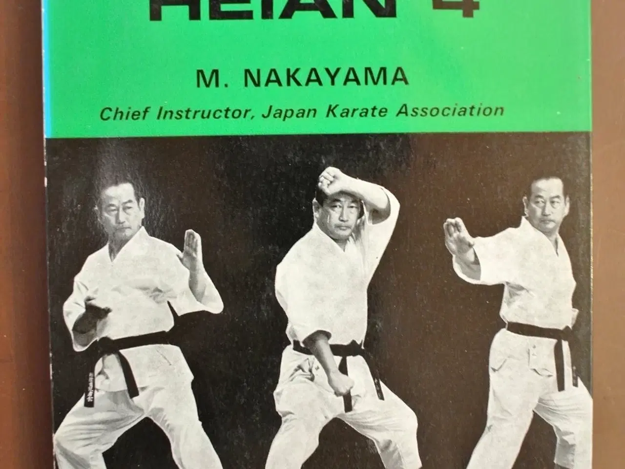 Billede 1 - karate kata heian 4. engelsk, by n. makayama, emne