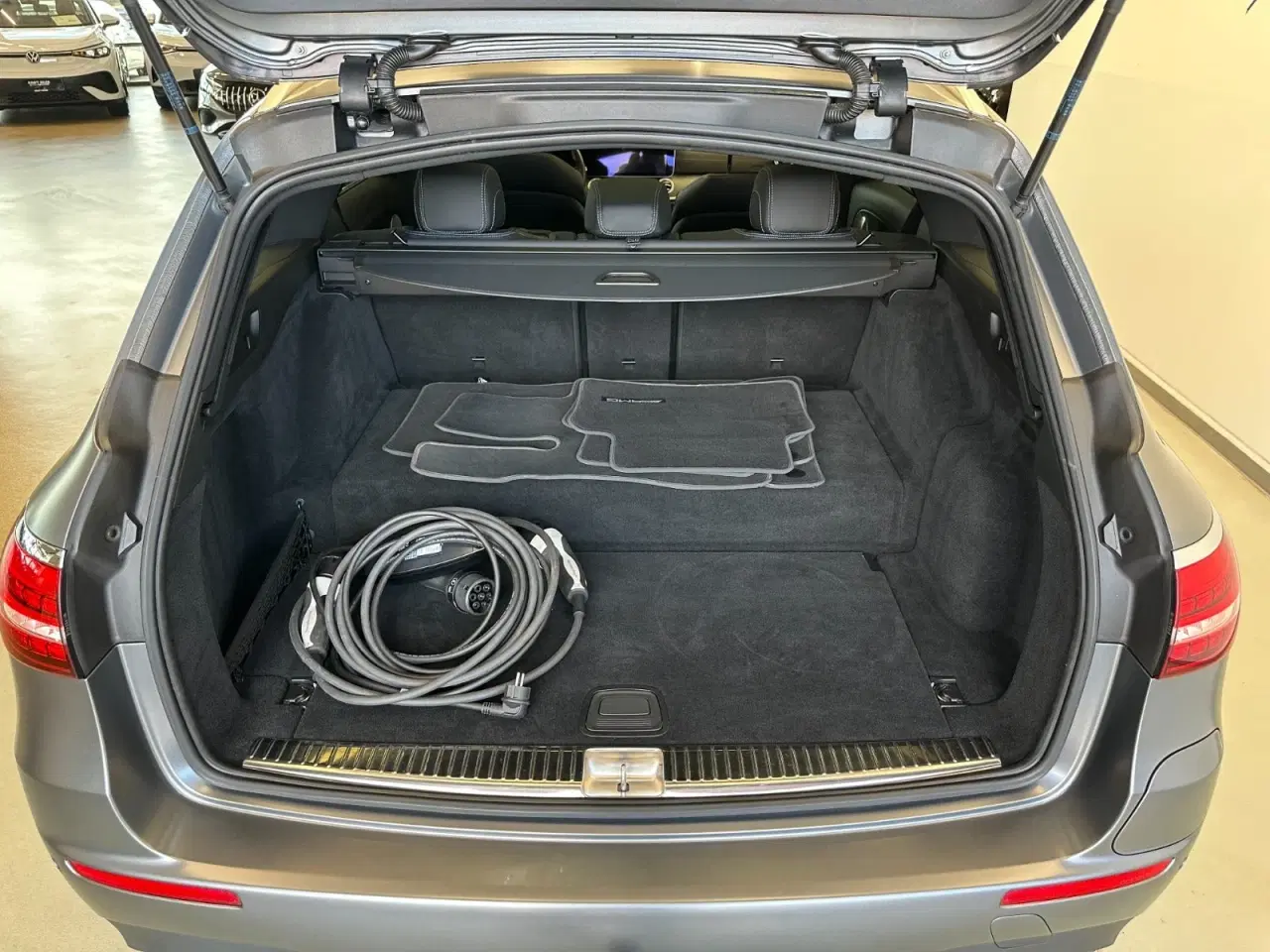 Billede 7 - Mercedes E300 de 2,0 AMG Line stc. aut. 4Matic