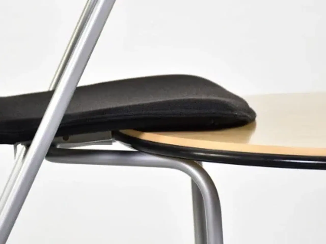 Billede 9 - Four design g2 konferencestol med sort polster og stel i mat stål