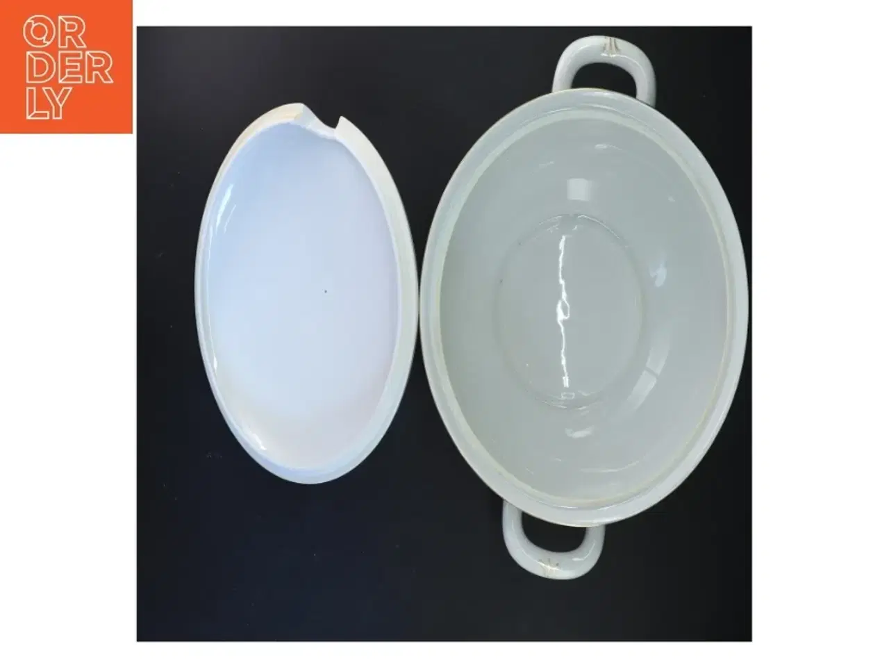 Billede 2 - Porcelæns serveringsskål med låg og blomsterdekoration (str. 35x22 cm)