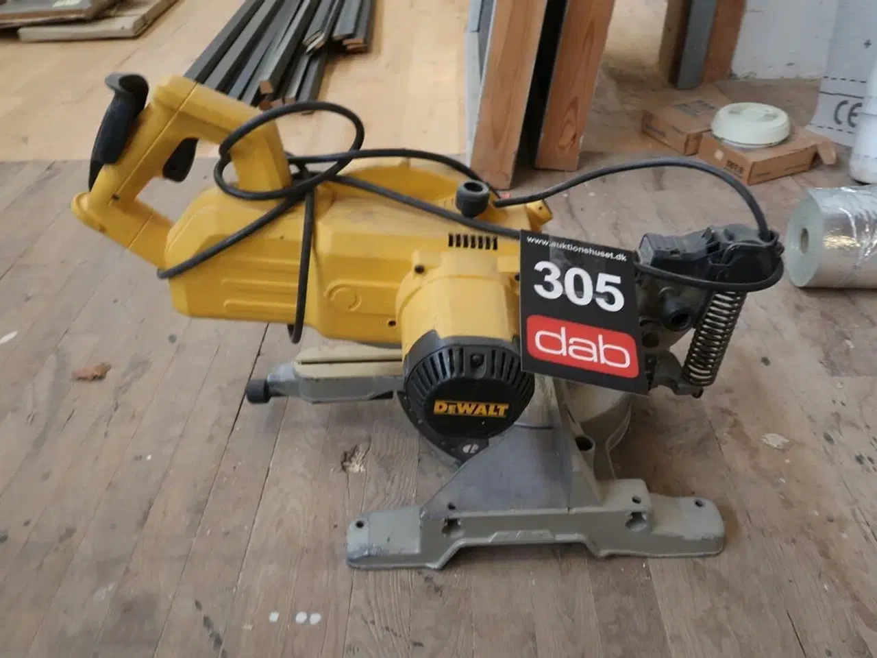 Billede 3 - Kap-/geringssav, Dewalt DW777