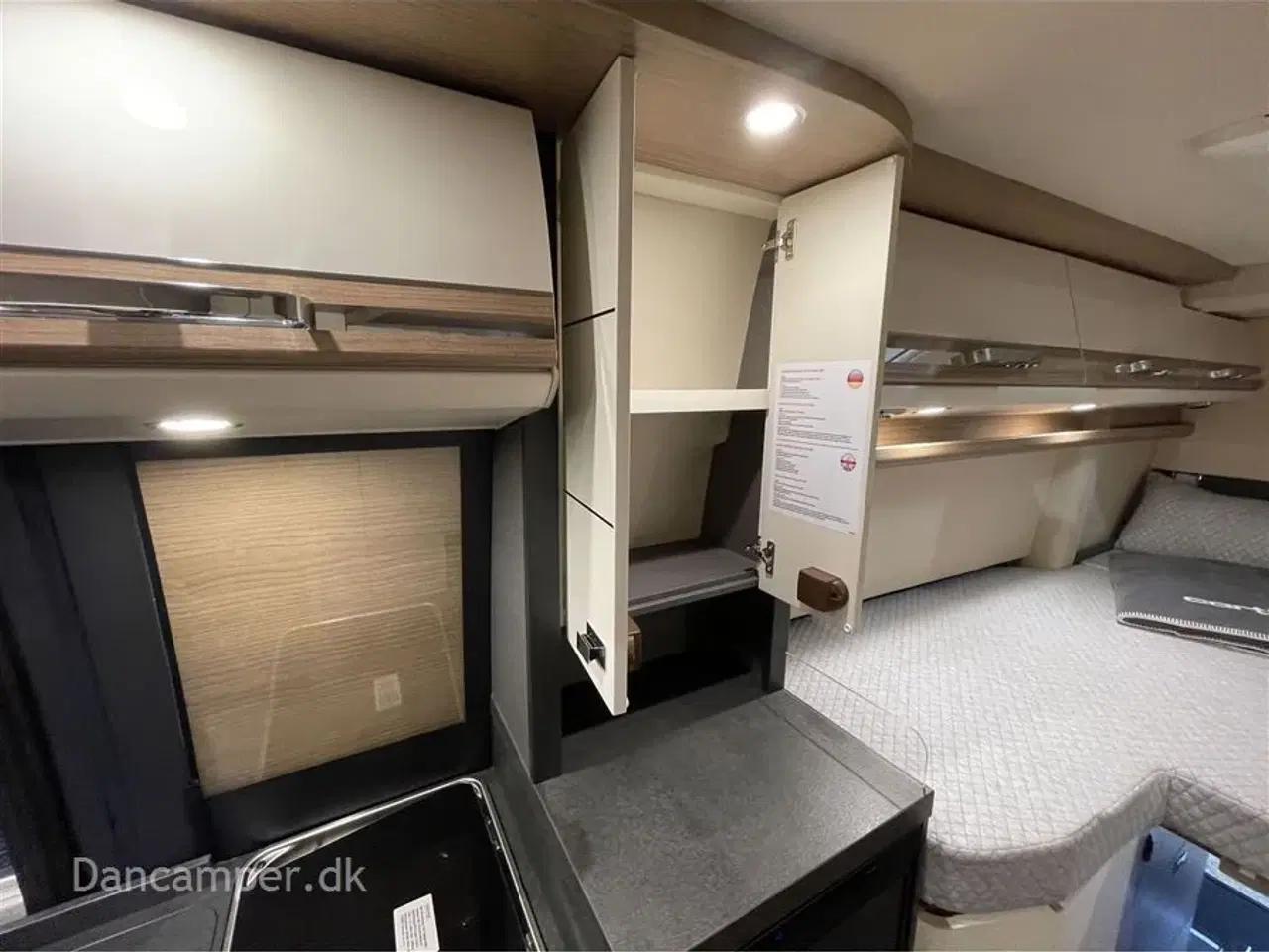 Billede 51 - 2025 - Carthago Van Genius 641 LE MB   MESSEPRIS kr. 1.475.000,- SPAR kr. 150.000,- GENIAL Carthago Van Genius 641 LE 170 Hk - 9 trin G-Tronic automatgear