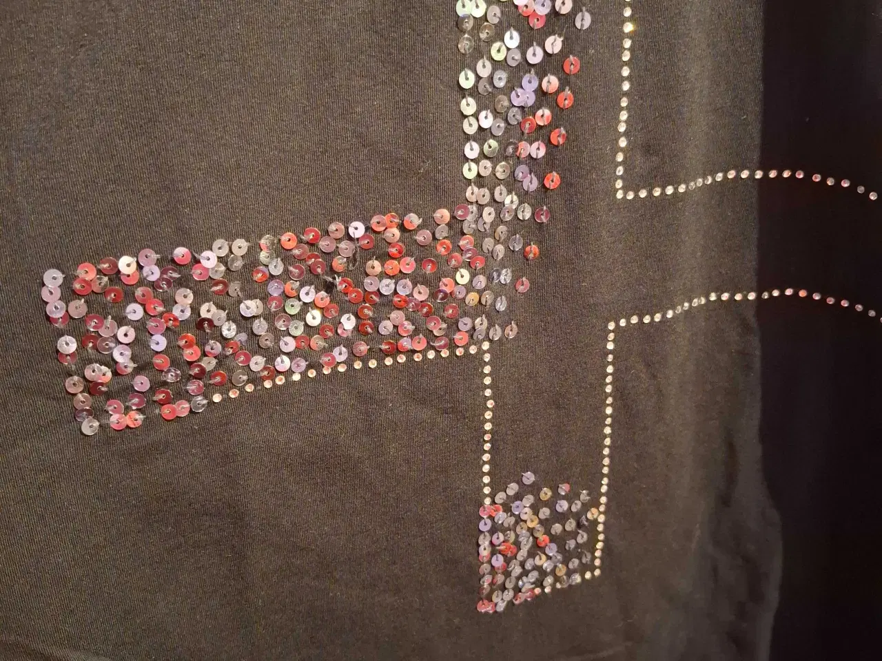 Billede 5 - Smuk og blød bluse