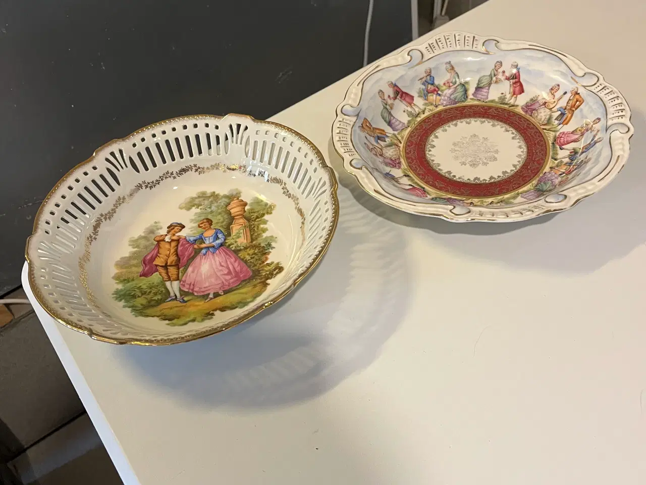 Billede 1 - 2 fine skåle den ene er gernamy 