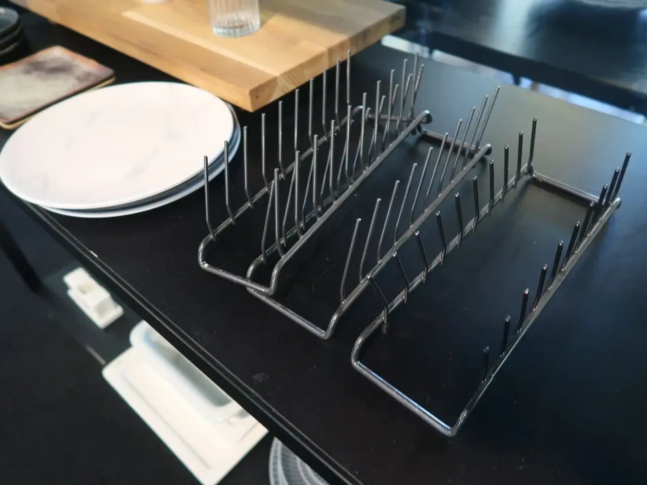 Billede 10 - Fade, glasflasker, brødrister, skåle m.m.
