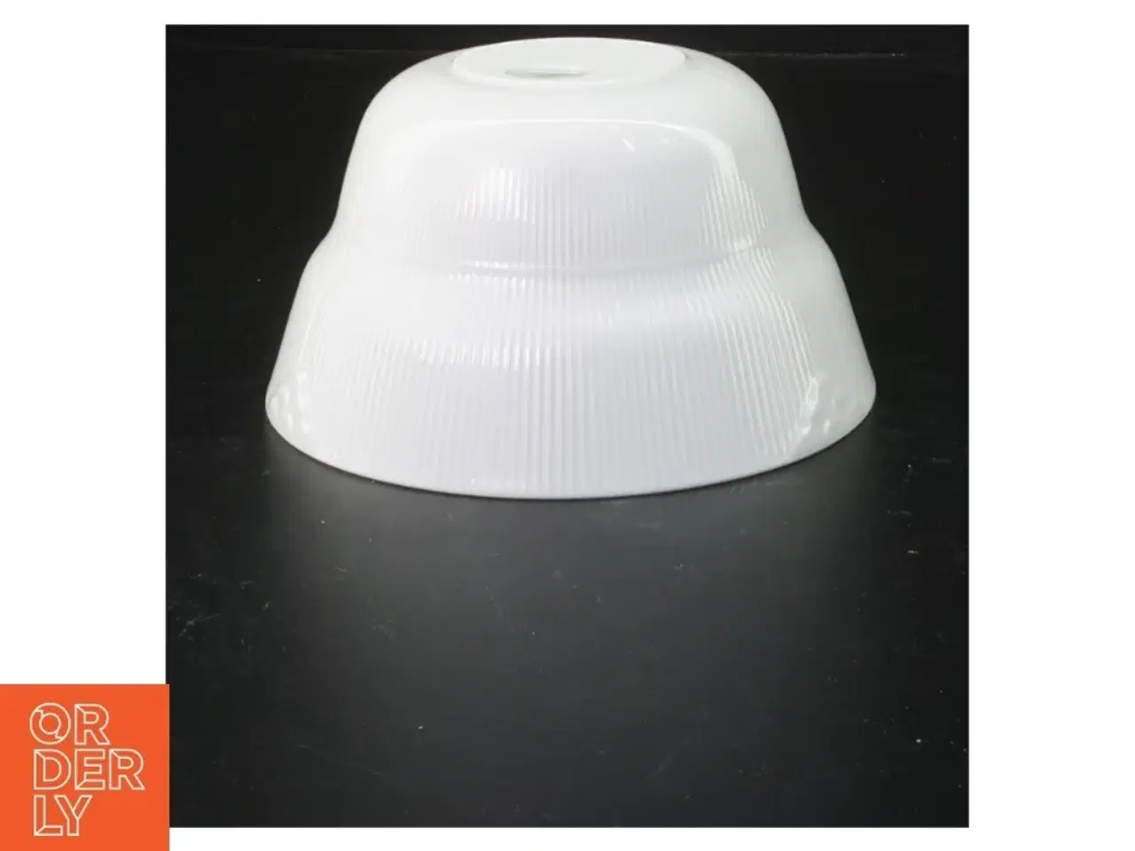 Billede 2 - Hvid porcelænskål fra Royal Copenhagen (str. 14 ø cm x 8 cm)